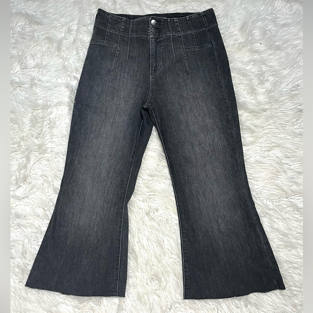 Harper Heritage Francesca's Black Denim High-Rise Flared Cropped Jeans Raw Hem